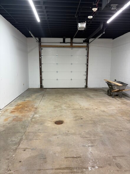 More Photos Of 4562 N 127th St, Butler Light Manufacturing For Sale