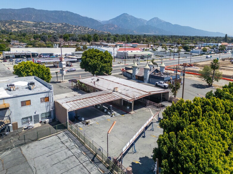 More Photos Of 530 E Foothill Blvd, Pomona Service Station For Sale