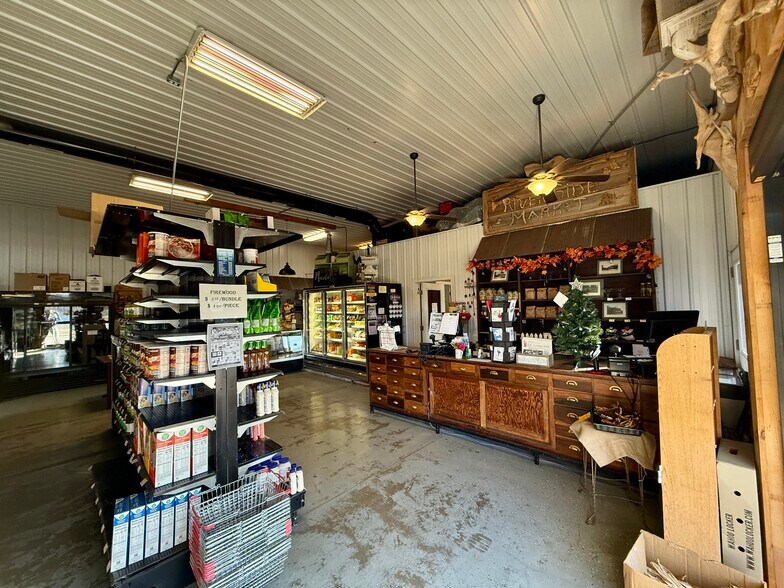 More Photos Of 203 W 5th St, Blue Rapids Service For Sale