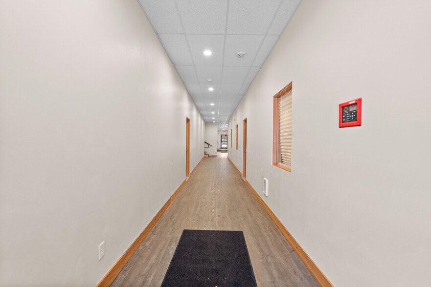 More Photos Of 325 Central Ave, Whitefish Storefront Retail Office For Sale