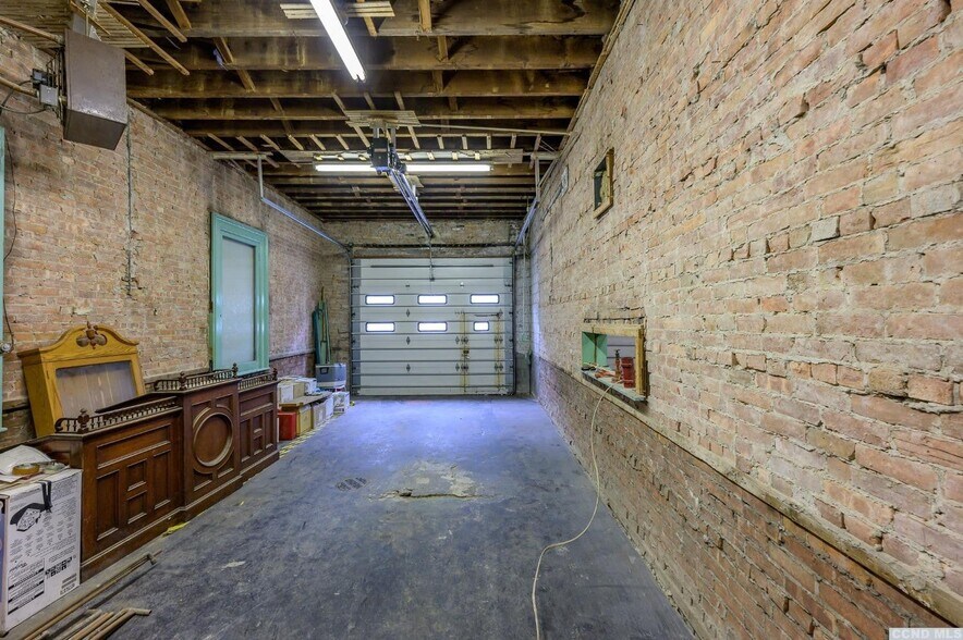 More Photos Of 8-10 Park Pl, Hudson Specialty For Sale