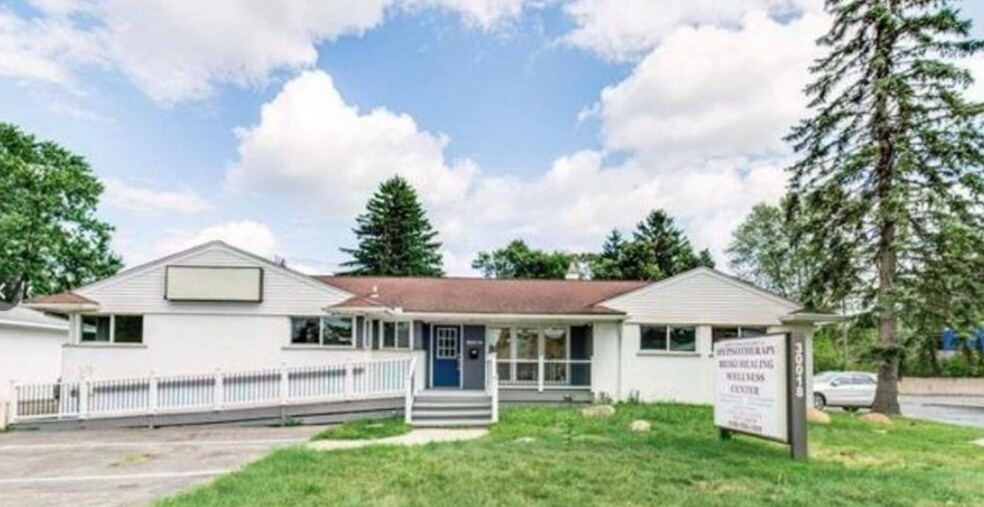 More Photos Of 30018 Orchard Lake Rd, Farmington Hills Medical For Sale