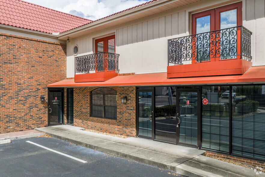 More Photos Of 305 SE 2nd Ave, Gainesville Office For Lease