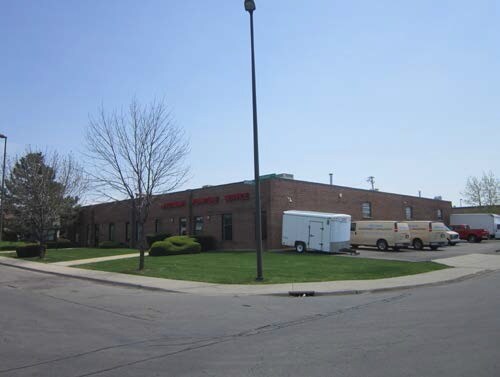 Primary Photo Of 1523-1529 Burgundy Dr, Streamwood Industrial For Lease