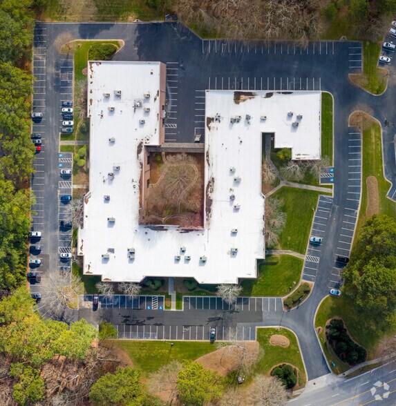 More Photos Of 3025 Breckinridge Blvd, Duluth Unknown For Lease