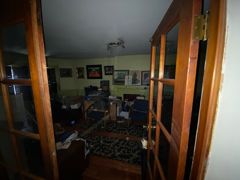 More Photos Of 963 Bergen St, Brooklyn Apartments For Sale