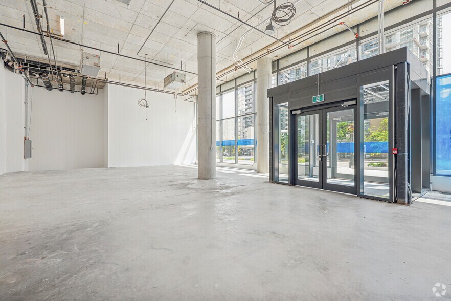 More Photos Of 23 Spadina Ave, Toronto Apartments For Lease