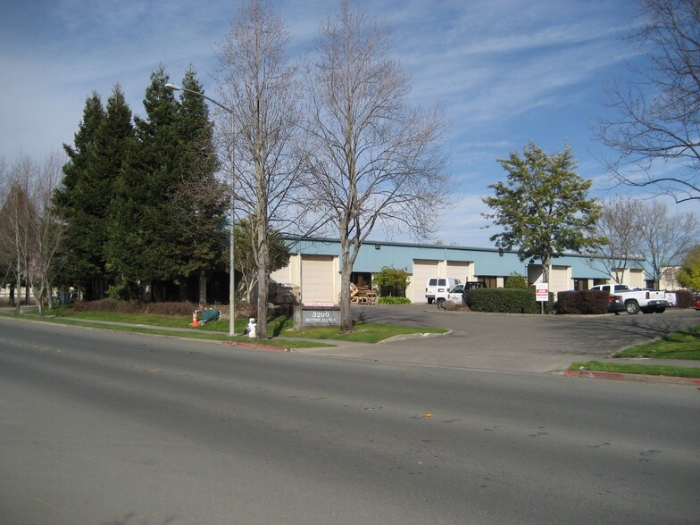 More Photos Of 3200 Dutton Ave, Santa Rosa Light Manufacturing For Lease