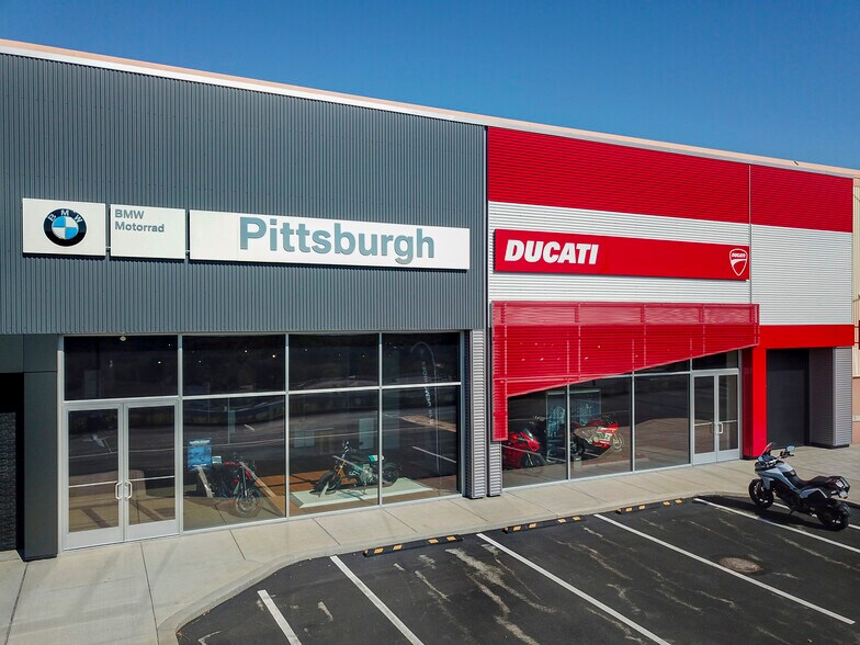 More Photos Of 1701 Lincoln Hwy, North Versailles Movie Theatre For Lease