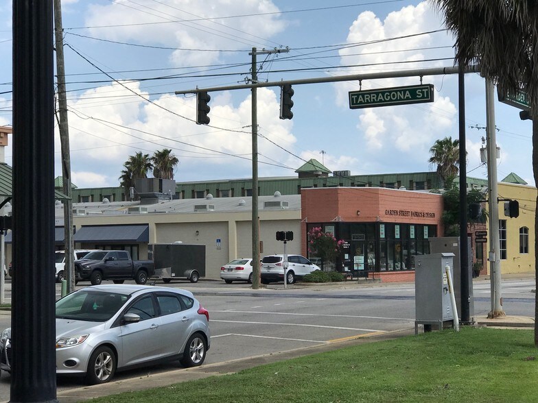 More Photos Of 200 E Garden St, Pensacola Freestanding For Lease