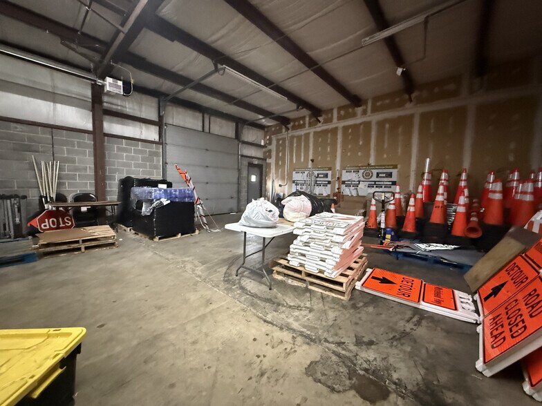 More Photos Of 89-91 Church St, East Hartford Light Manufacturing For Lease