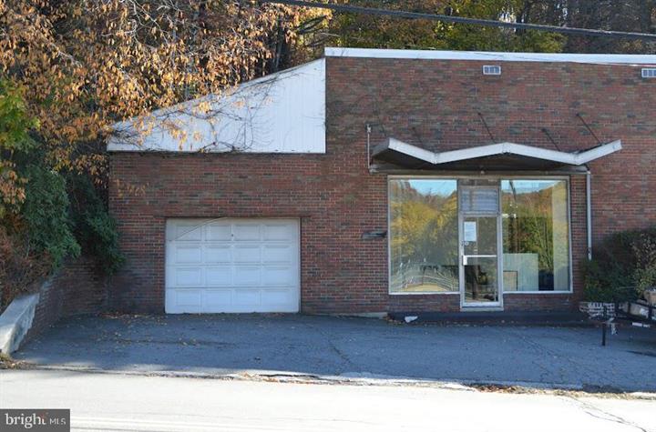 More Photos Of 101 Mill Creek Ave, Pottsville Flex For Sale