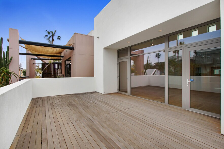 More Photos Of 1514 Abbot Kinney Blvd, Los Angeles Loft Creative Space For Lease