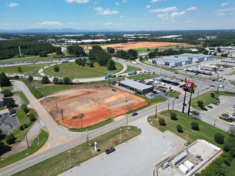 More Photos Of 30 Freeman Farm rd, Duncan Land For Lease