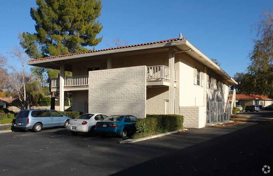 More Photos Of 1800 Bridgegate St, Westlake Village Office For Lease