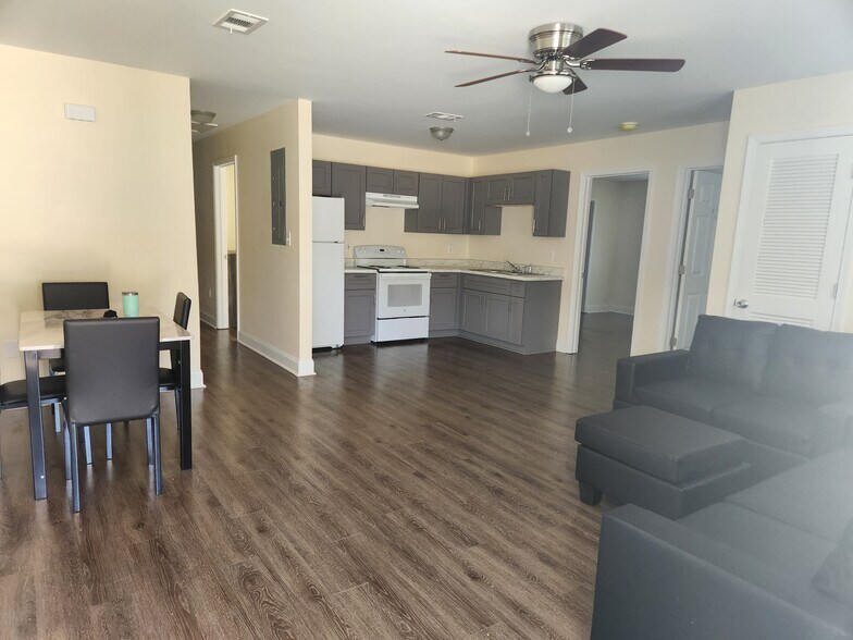 More Photos Of 106 Ronald Pride Blvd, Fort Valley Specialty For Sale