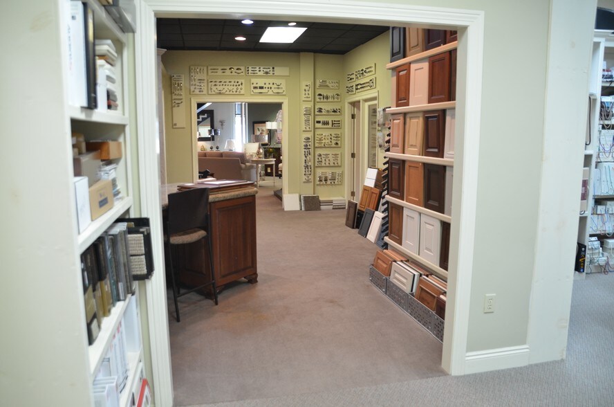 More Photos Of 2966 Old Shell Rd, Mobile Freestanding For Sale