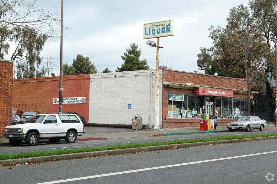 Primary Photo Of 1399 University Ave, Berkeley Convenience Store For Sale