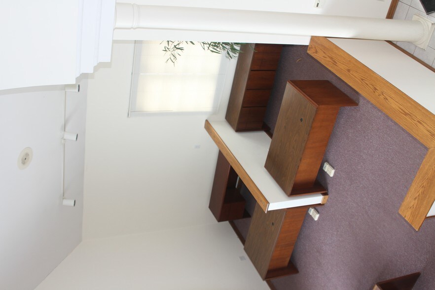 More Photos Of 201 E Dundee Rd, Palatine Office For Sale