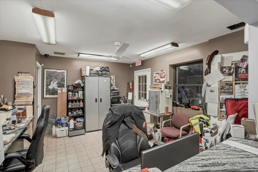 More Photos Of 3 Marlorville Rd, Wappingers Falls Auto Repair For Sale