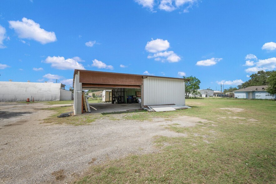 More Photos Of 1421 2nd St, Pleasanton Auto Repair For Sale