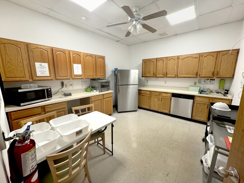 More Photos Of 101 W Delilah Rd, Pleasantville General Retail For Sale