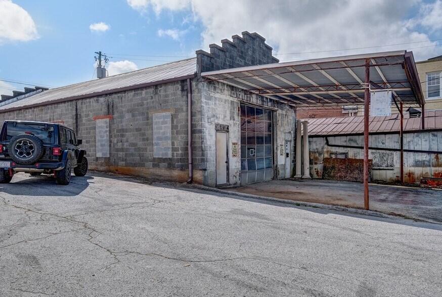 More Photos Of 48 Alley St, Murphy Storefront Retail Office For Sale
