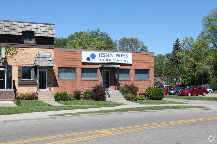 More Photos Of 3978 Alabama Ave S, Saint Louis Park Manufacturing For Sale