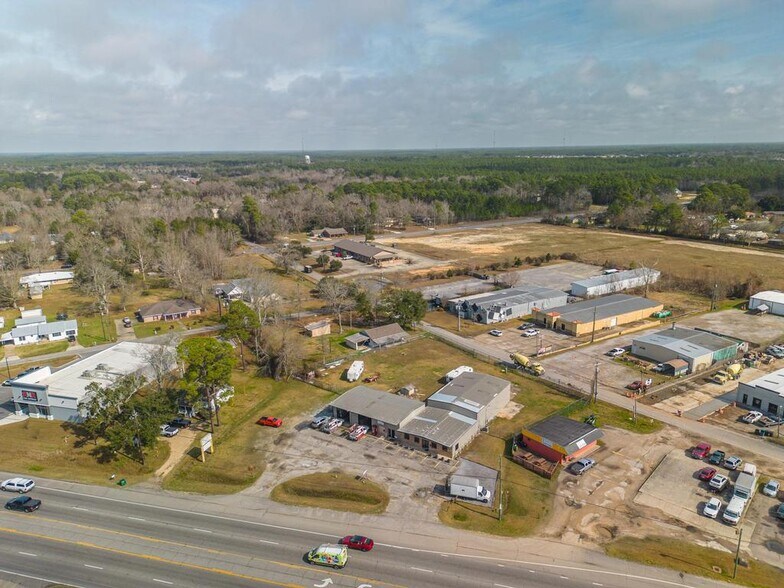 More Photos Of 6514 Washington Ave, Ocean Springs General Retail For Sale