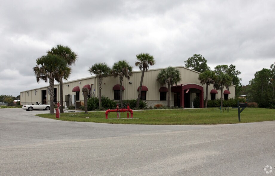 More Photos Of 9971 Bavaria Rd, Fort Myers Warehouse For Lease