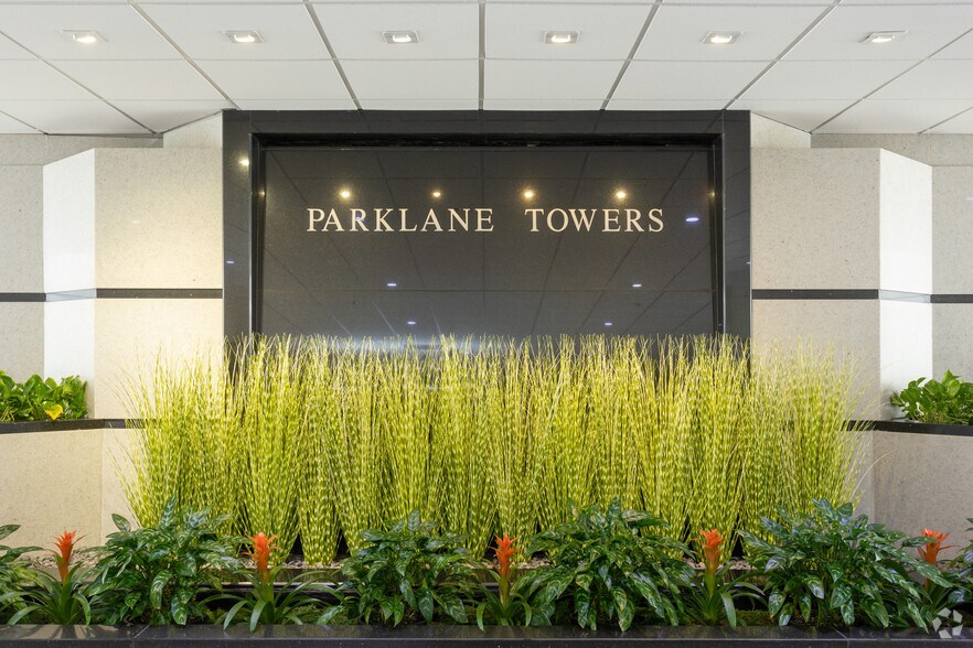 More Photos Of 1-3 Parklane Blvd, Dearborn Unknown For Lease