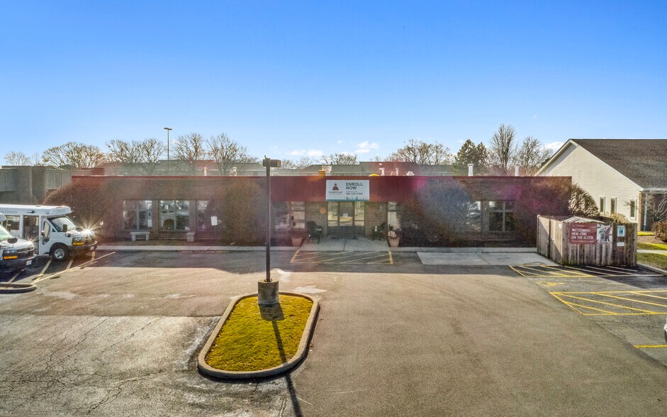 More Photos Of 925 E Nerge Rd, Roselle Daycare Center For Sale