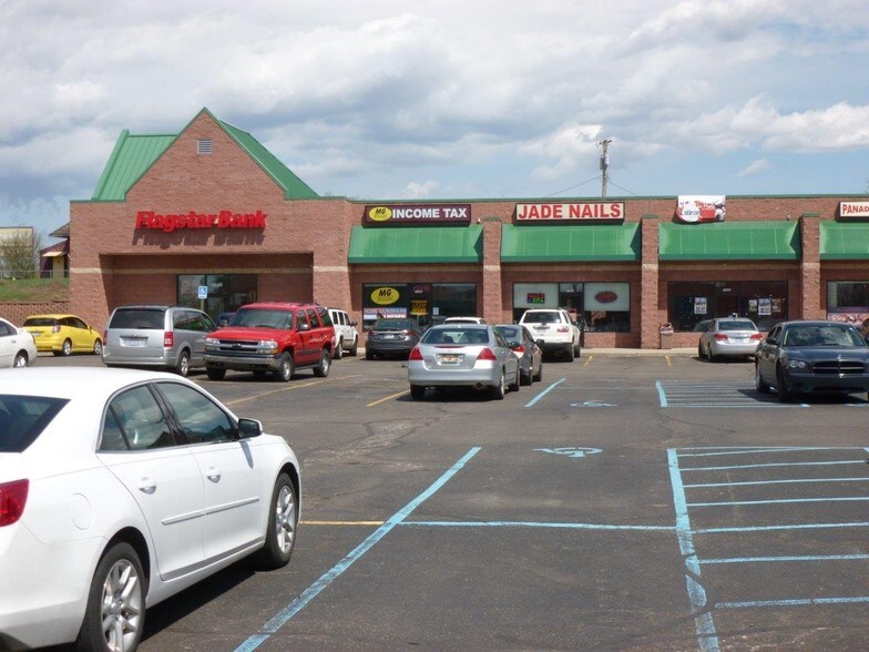 More Photos Of 1602-1648 N Perry Rd, Pontiac Unknown For Lease