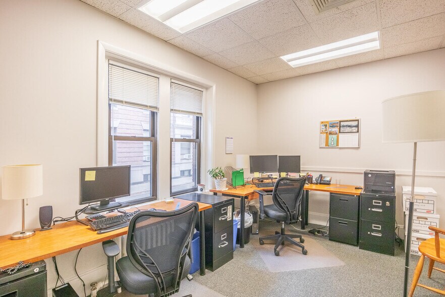 More Photos Of 229-235 Harvard St, Brookline Loft Creative Space For Lease