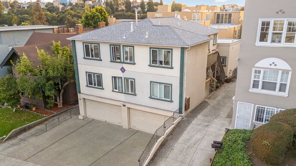 More Photos Of 539 Mandana Blvd, Oakland Apartments For Sale