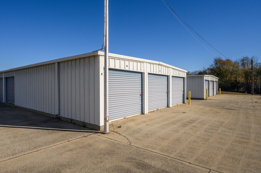 More Photos Of 4405 Woodward Rd, Bessemer Self Storage For Sale