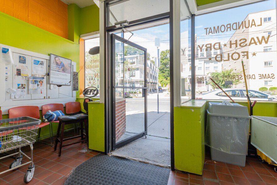 More Photos Of 144 Tremont St, Boston Storefront For Sale