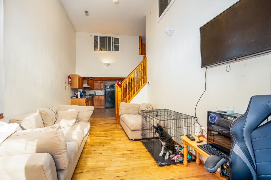 More Photos Of 53 W Main St, Bloomsburg Apartments For Sale
