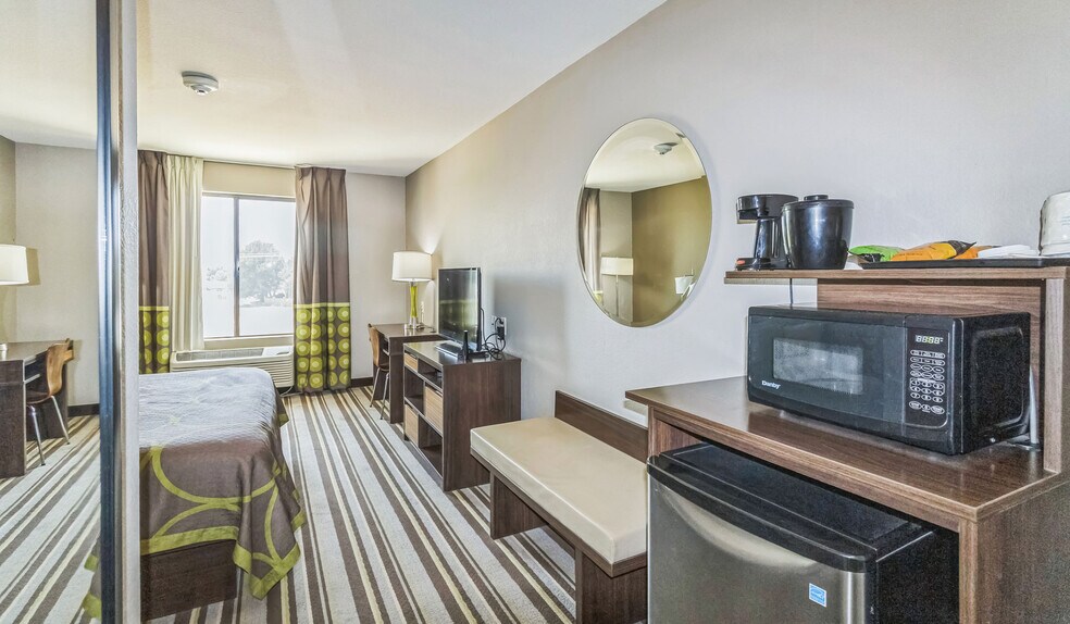 More Photos Of 3432 Interstate 20, Stanton Hotel For Sale