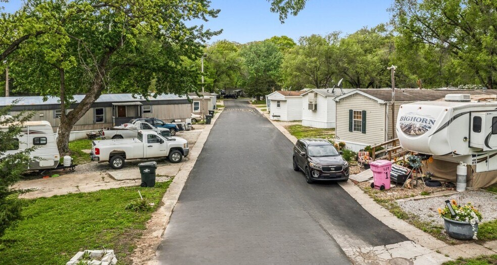 More Photos Of 5940 State Ave, Kansas City Manufactured Housing Mobile Home Park For Sale