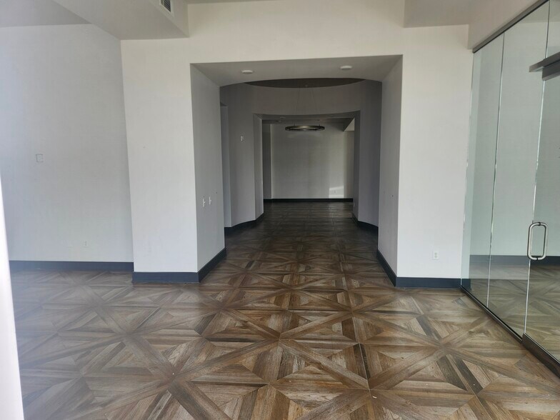 More Photos Of 2200 Carl D Silver Pky, Fredericksburg Apartments For Lease