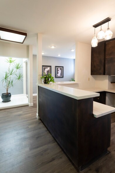 More Photos Of 1258-1262 Harvard Ave, Claremont Medical For Lease