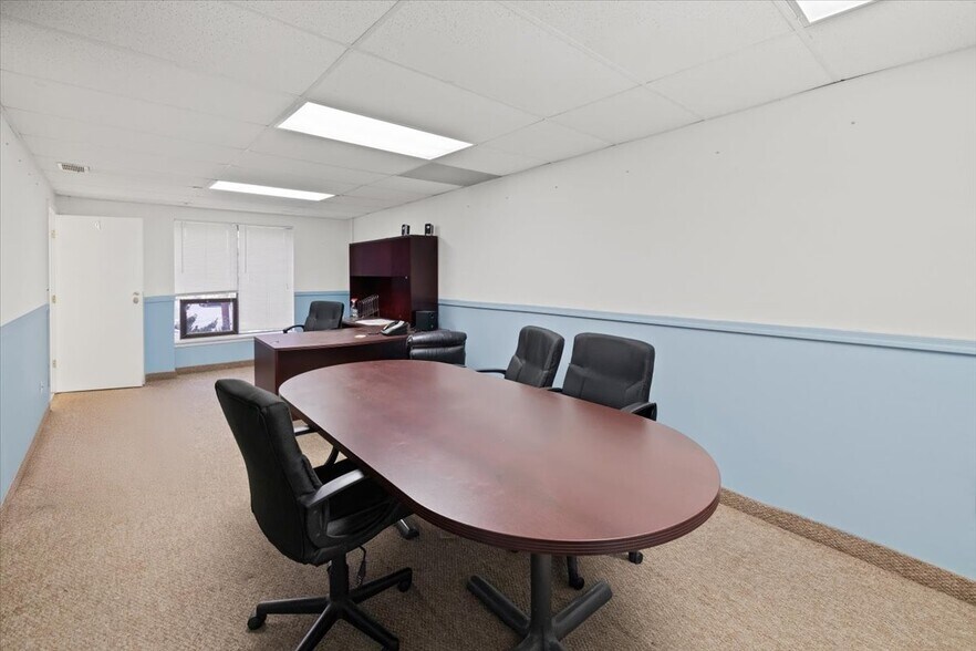 More Photos Of 24 Wyckoff Ave, Waldwick Medical For Sale