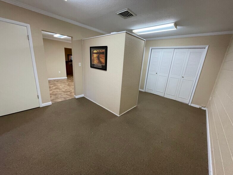 More Photos Of 909 W Magnolia St, Leesburg Medical For Lease