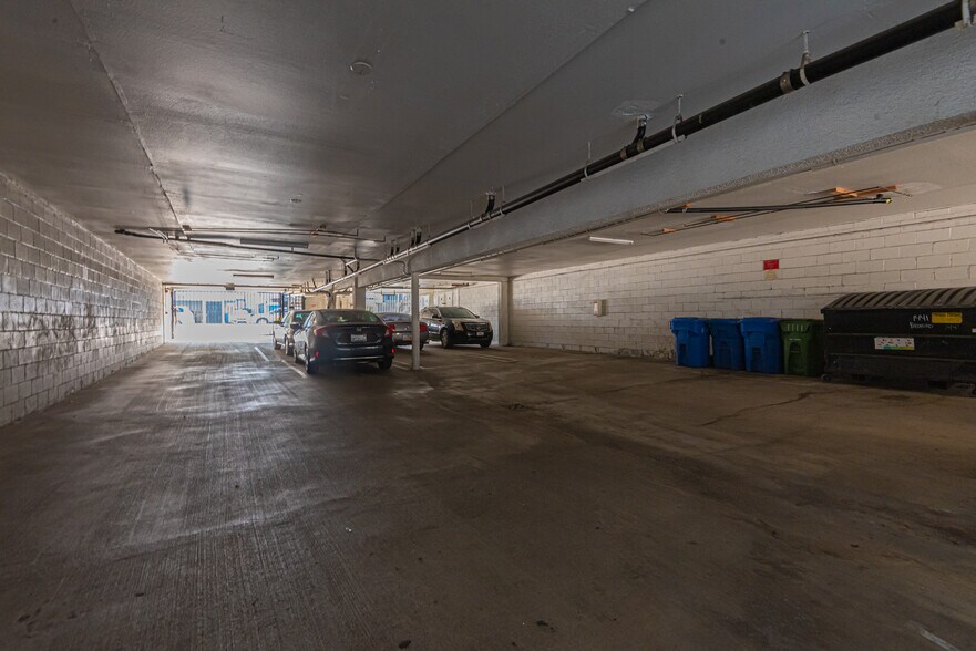 More Photos Of 1441 S Bedford St, Los Angeles Apartments For Sale