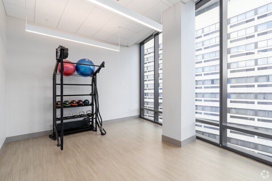 More Photos Of 1701 Race St, Philadelphia Apartments For Lease