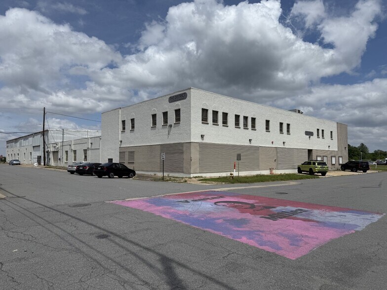 Primary Photo Of 205 E 2nd Ave, Pine Bluff Warehouse For Lease
