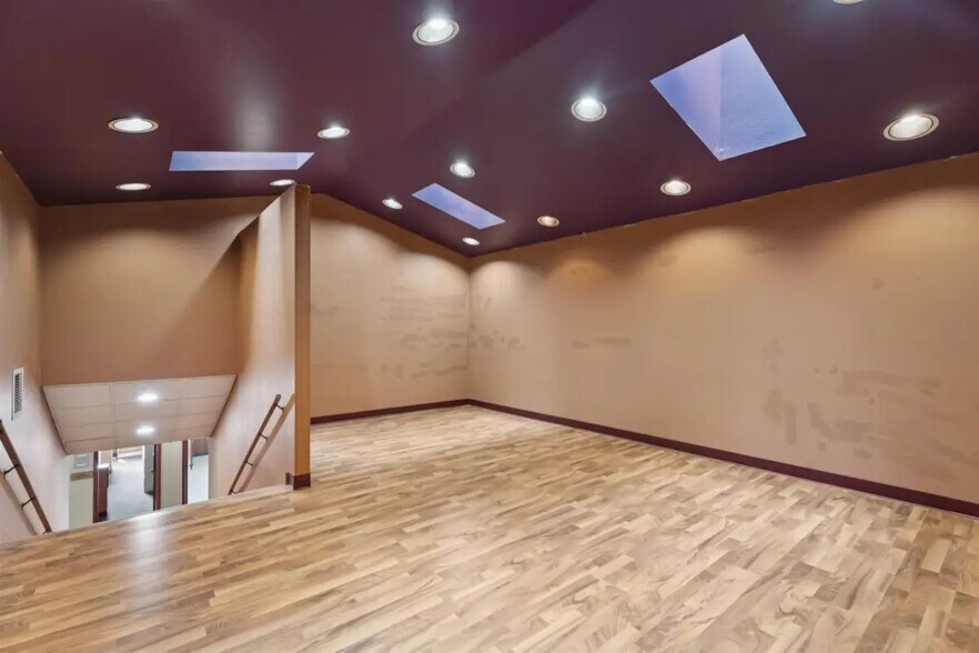 More Photos Of 180 Knights Way, Fond Du Lac Medical For Sale