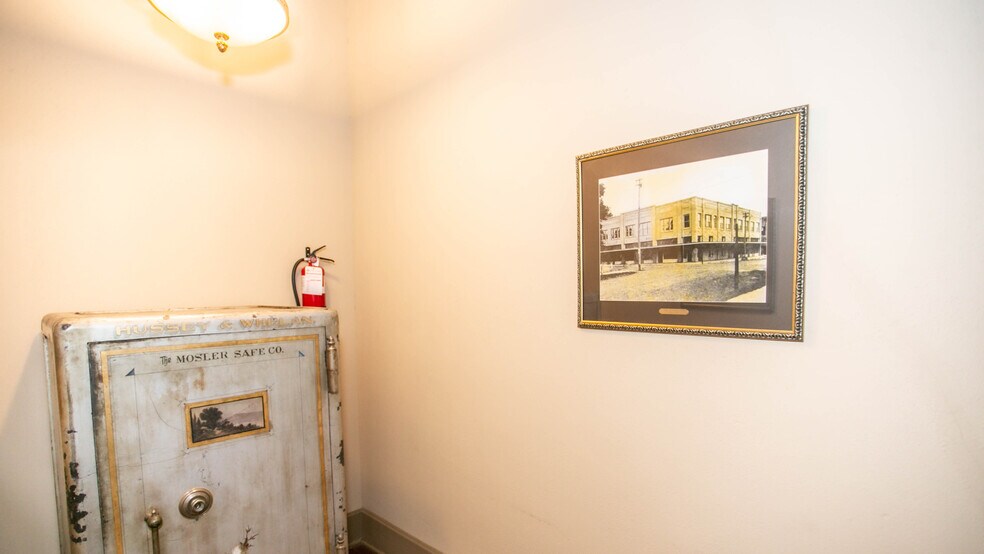 More Photos Of 122-128 Vale St, Jefferson Storefront Retail Residential For Sale