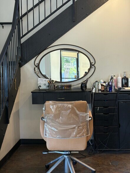 More Photos Of 1920 5th St, Simi Valley Freestanding For Lease